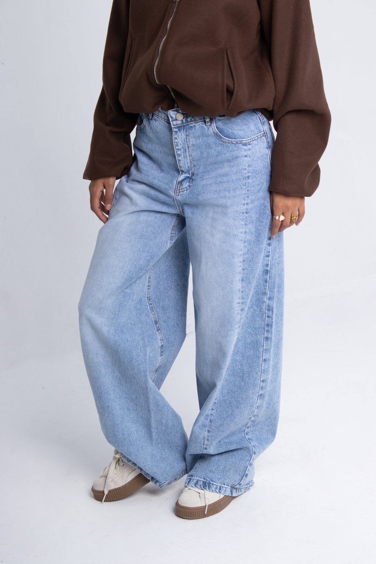 Mid line Wideleg Denim